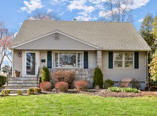 65 McNeil Ter, Stratford, CT 06614
