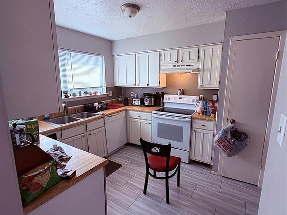 4th image of 4607 Roserock Ln