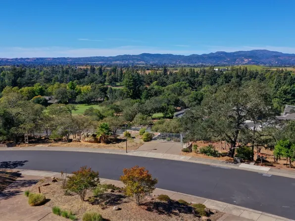 1166 Castle Oaks Drive, Napa, CA 94558