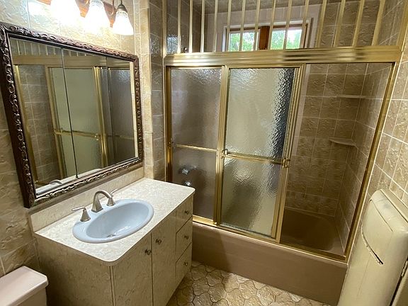 3rd image of 8701 Bay 16 St #2