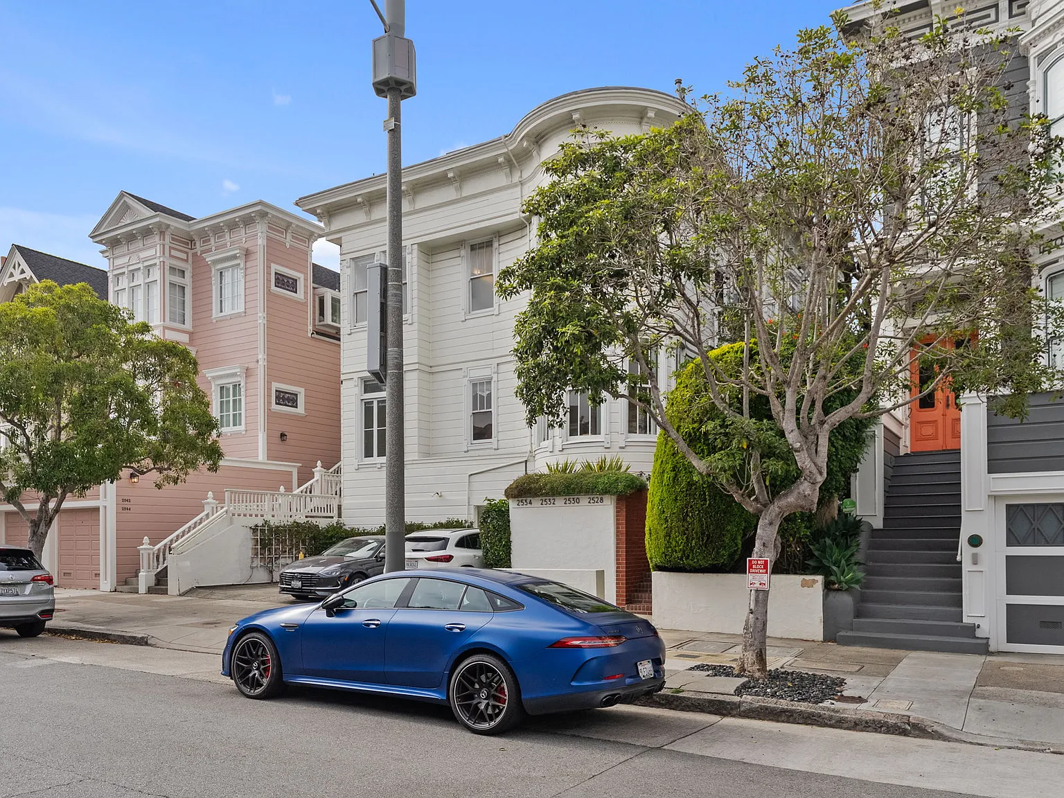 1 bed, $5,500 — Photo 2
