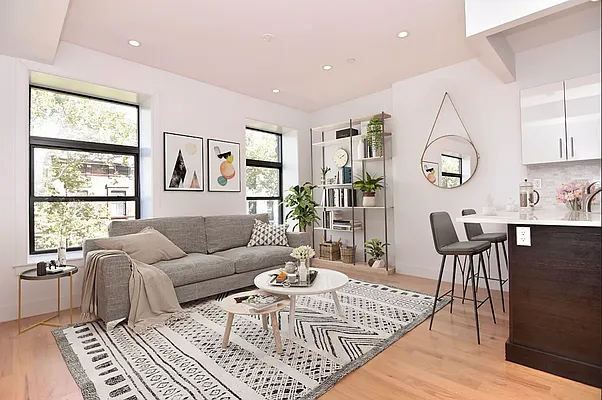 Rented by Bohemia Realty Group | media 6