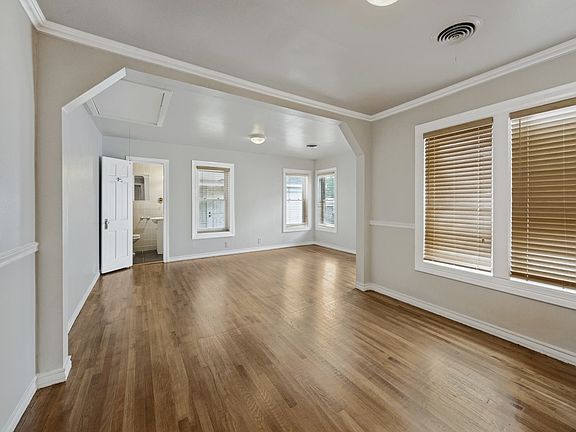 5th image of 1122 Bonnie Brae Ave