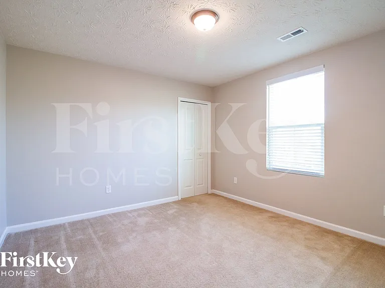 6156 Woodville Dr — Photo 13