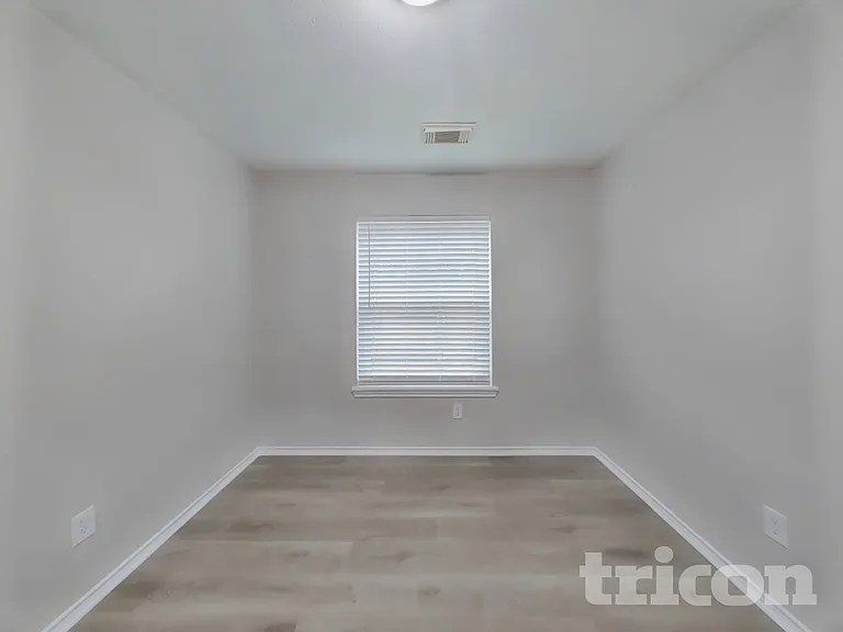 19403 Misty Cove Dr — Photo 4
