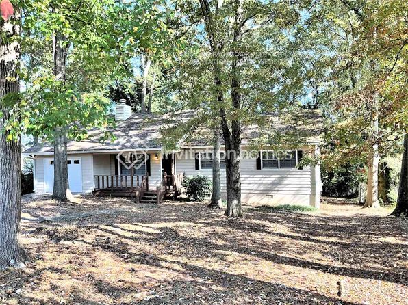 3108 Edgewater Dr
