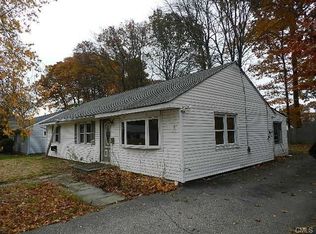 75 Kevin Rd, Bridgeport, CT 06606