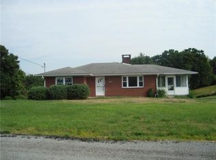 225 Thompson Rd, Export, PA 15632