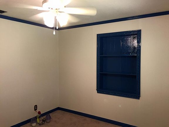 Built in bookshelf- 2nd bed