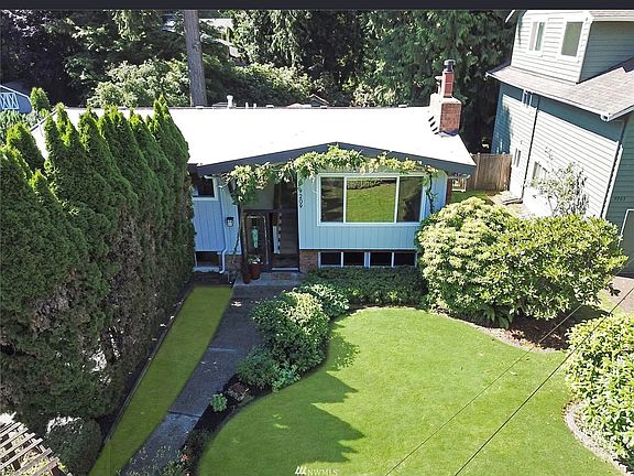 4th image of 9209 NE 183rd St