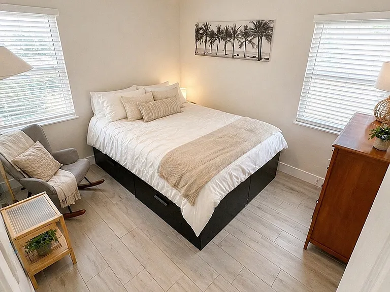 11 S Lakewood Dr — Photo 3