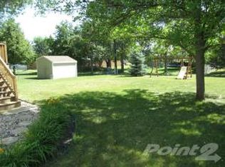 1614 Cedar Dr, Aberdeen, SD 57401