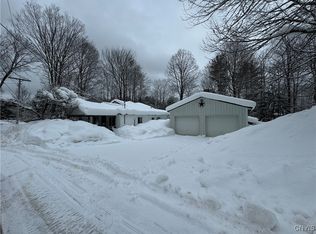 14 Pine Grove Dr, Altmar, NY 13302