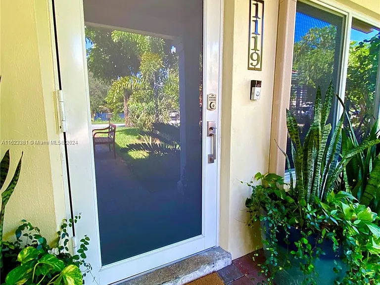 1119 NW 7th Ave — Photo 37