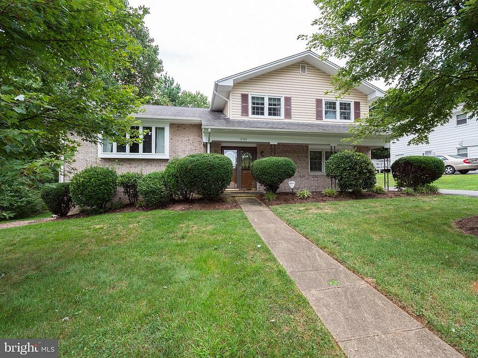 1st image of 1705 Nimitz Dr