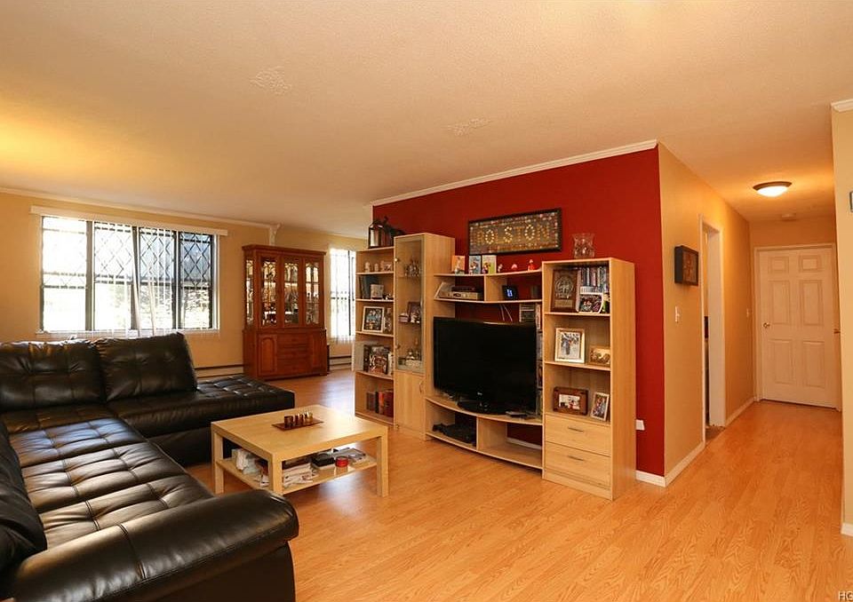 1st image of 432 Sierra Vista Ln
