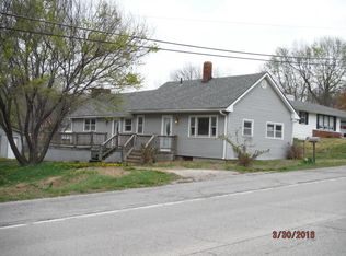 1505 Mason Rd, Saint Joseph, MO 64504