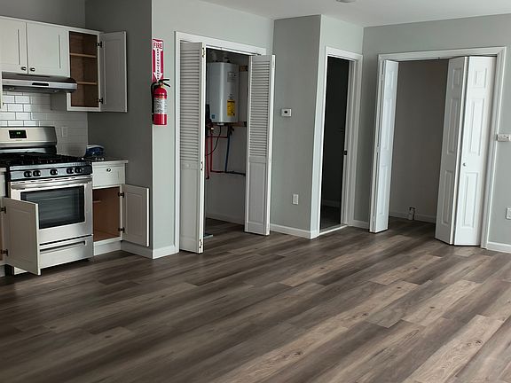 3rd image of 78-80 12th Ave #2