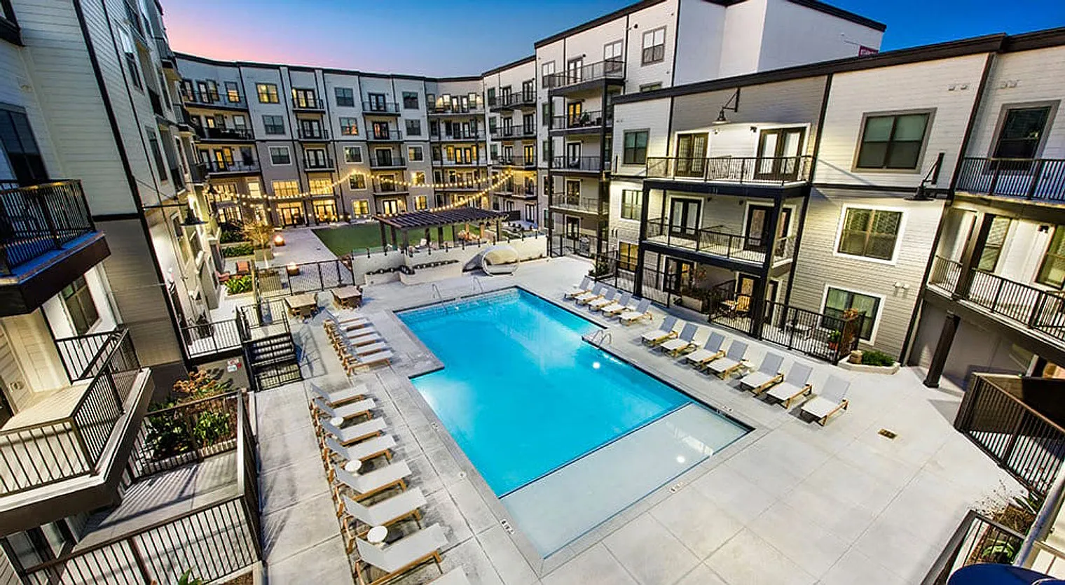 2 bed, 1.0 bath, $9,909 — Photo 4