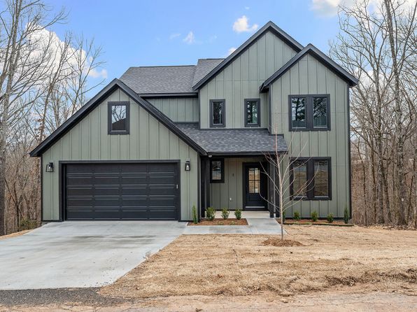 5 Chelmsworth Cir