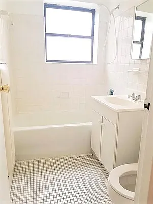 Rented by Virtual Real Estate | media 32