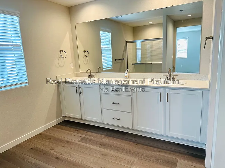 616 Ophelia Ave — Photo 5