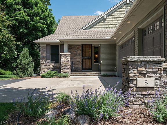 2nd image of 8 Larch Ln