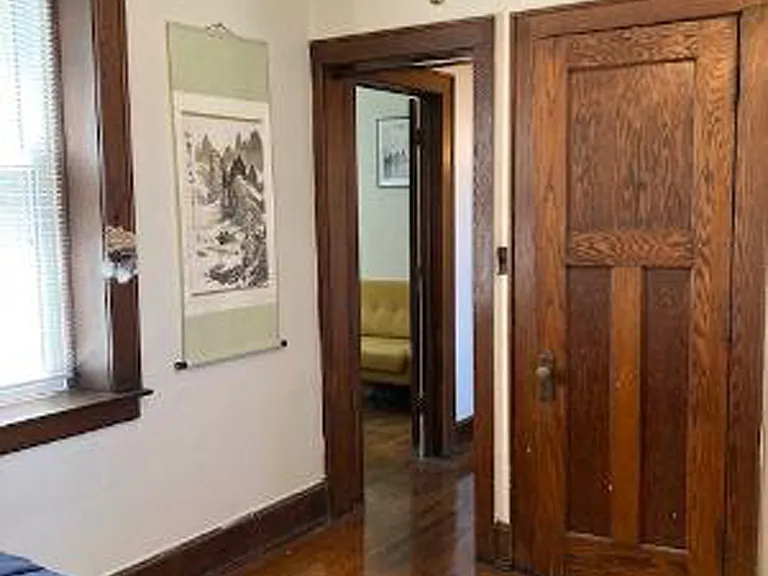 Phillips Manor — Photo 19
