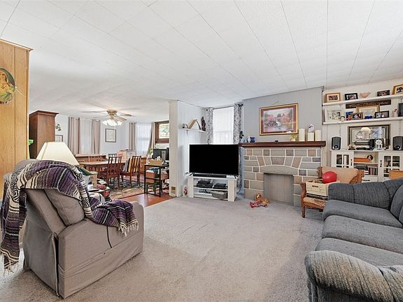 5th image of 323 Birmingham Ave