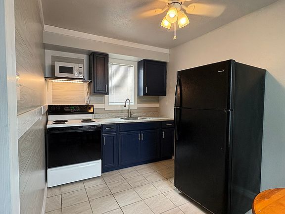 3rd image of 242 W Goodnight Ave #8