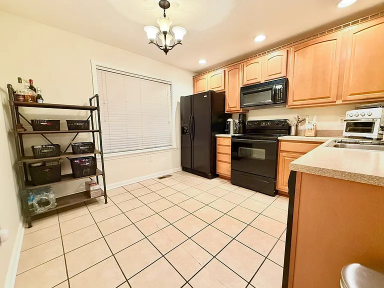 2045 N Economy Rd — Photo 21