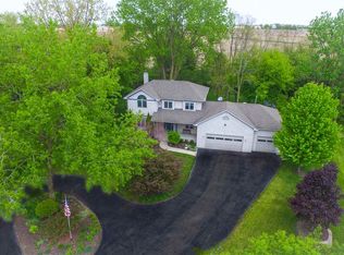 15673 Caledonia Rd, Caledonia, IL 61011