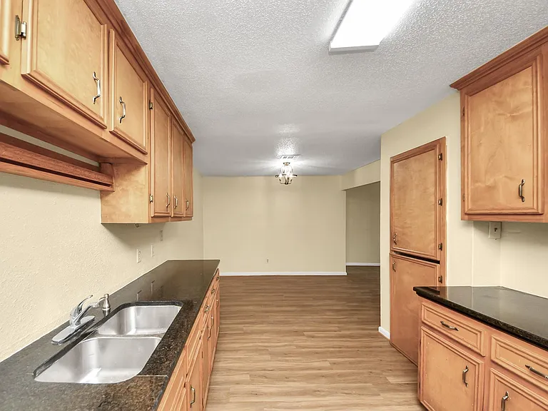 8105 Lanham Ln — Photo 15