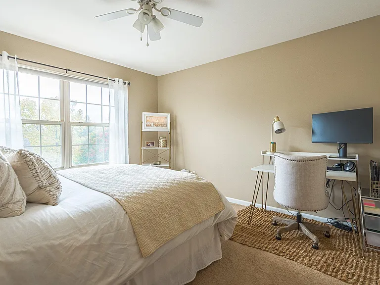 39477 Springwater Dr — Photo 32