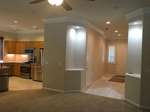3rd image of 290 Wisteria Ln