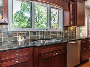 1747 Cypress Pointe Ct, Ann Arbor, MI