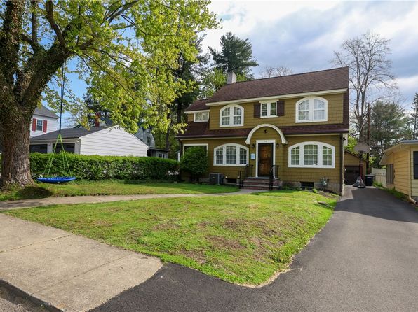 98 Sunnyside Dr
