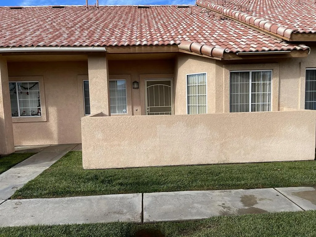 1647 Orchid Lane, Lancaster, CA 93535 — Photo 4
