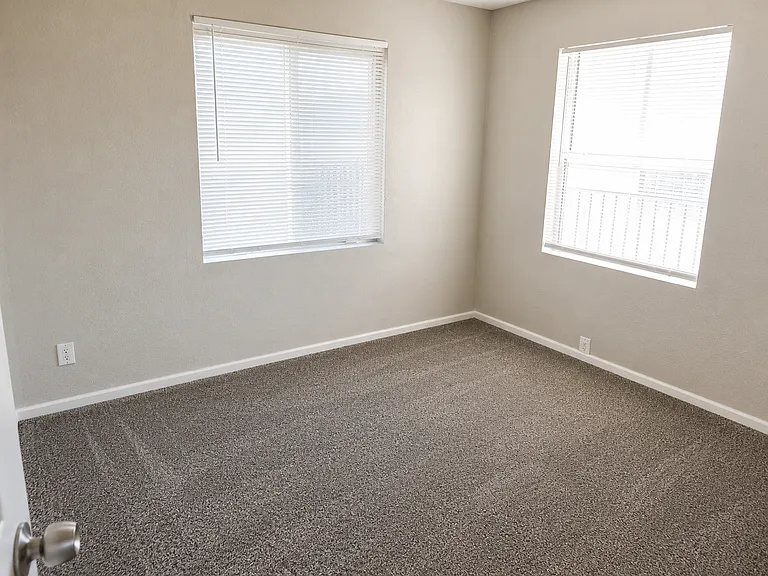 2553 Lexington St #C — Photo 6