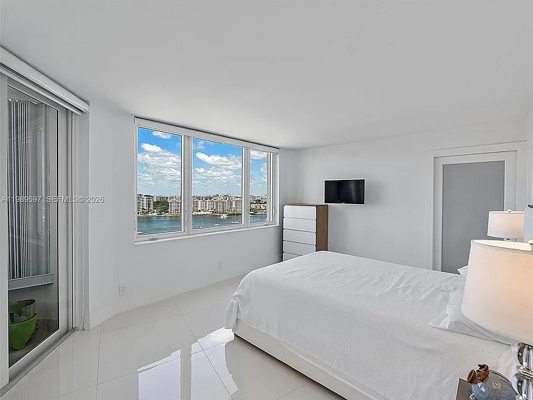 550 S Ocean Blvd #1509 — Photo 25