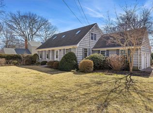 31 Lovers Ln, Riverhead, NY 11901