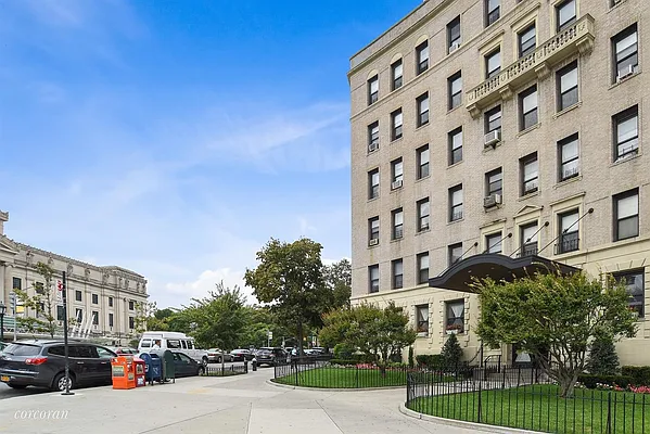Sold by Corcoran | media 6