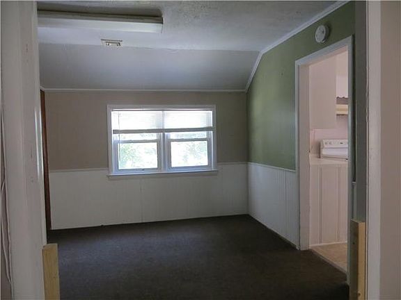 2nd image of 109 Orange Ave