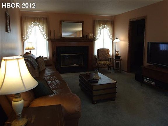 3rd image of 1417 Fairway Dr