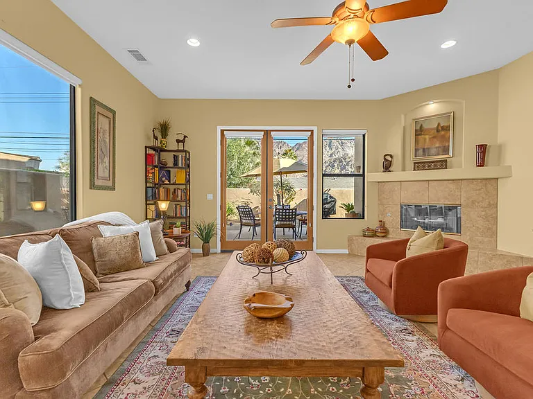 54052 Avenida Martinez — Photo 25