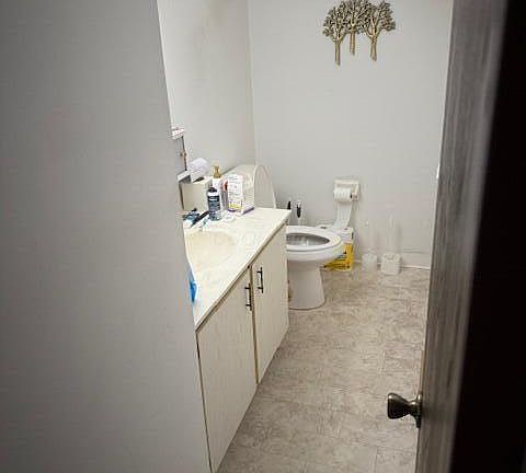 5th image of 3841 Queen Anne Pl #A29