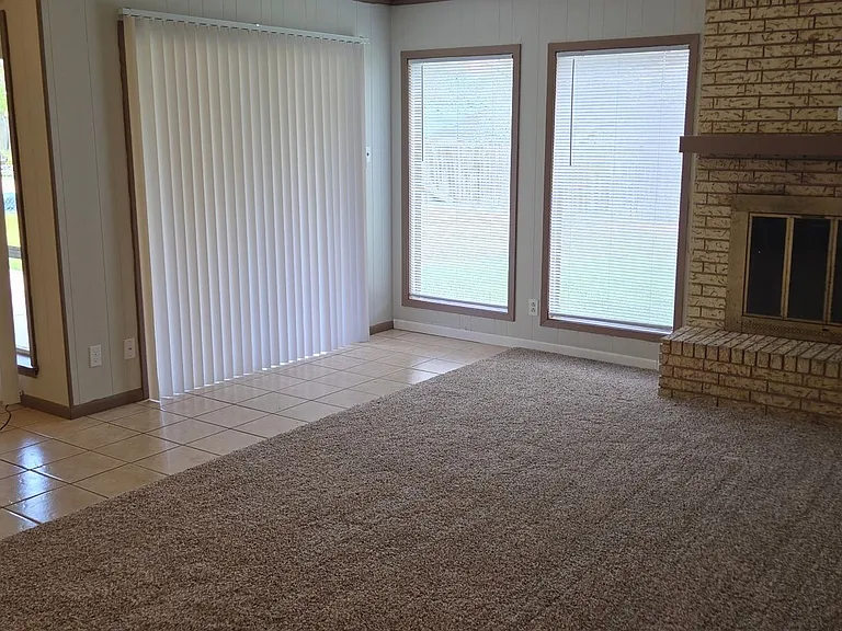 2909 Cypress Dr — Photo 4