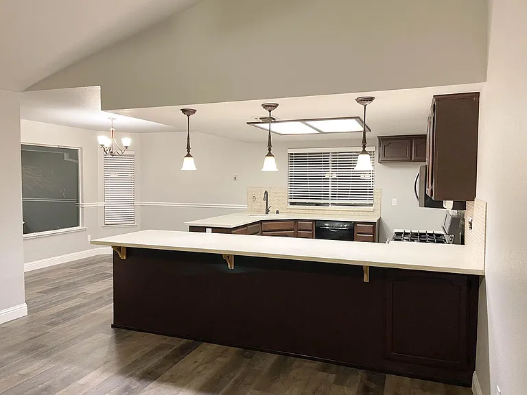 1187 Northridge Dr — Photo 4