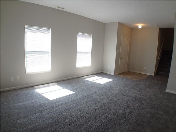 2nd image of 13266 Komatite Way Unit 300