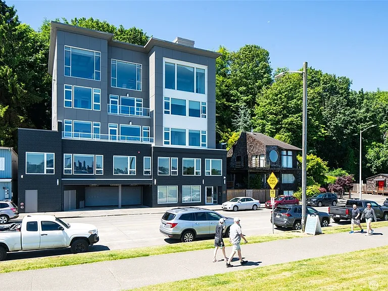 17XX Harbor Ave SW #402 — Photo 20